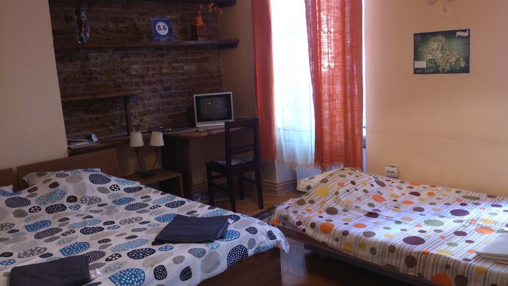 Brasov Apartment In Historic Center Екстер'єр фото